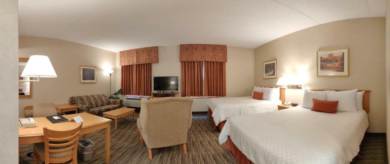 Humphry Inn And Suites ウィニペグ エクステリア 写真